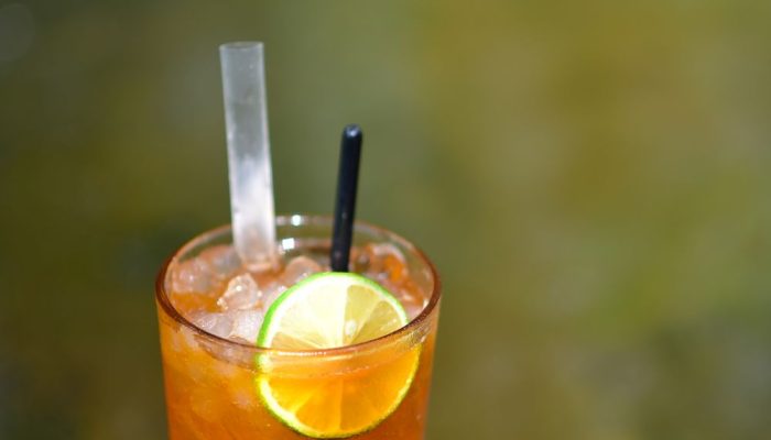 Foto di Tè al limone / pesca