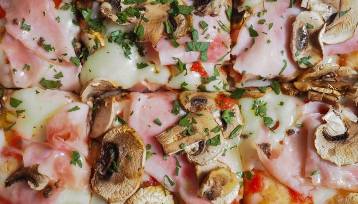 Foto di Prosciutto e funghi