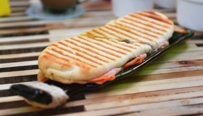 Foto di Mortadella e formaggio